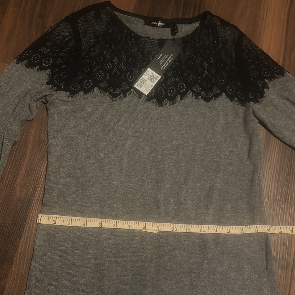 Daisy Fuentes sweater dress with lace - Picture 6 of 10